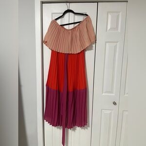 Chic Off-Shoulder Pleated Midi Dress